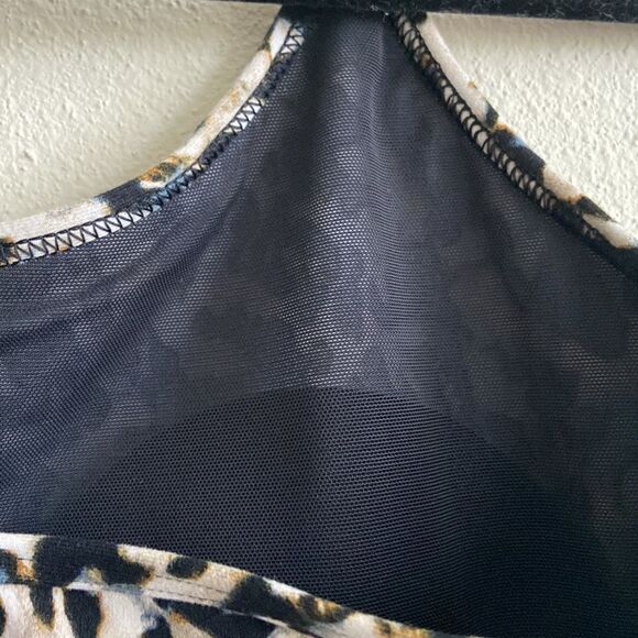 CORE 10 sports Bra NWT leopard print with grey color size L - Picture 8 of 13